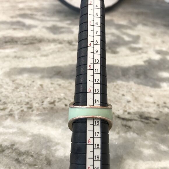 Lia Sophia Faux Mabe Pearl Mint Enamel Ring Size 7 Gold Tone Band - Picture 7 of 7